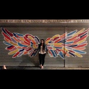 Meet your Posher, Hafsa